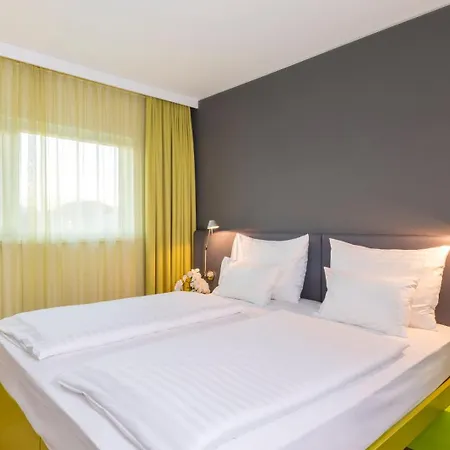 Roomz - Business Design 3*