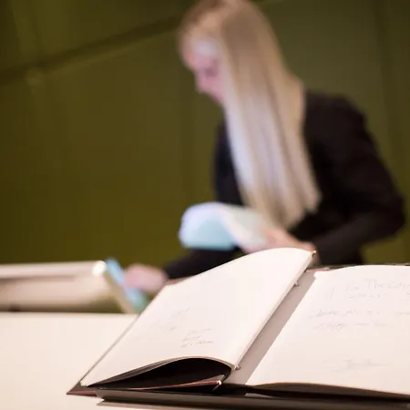 호텔 Plaza Messe 3*