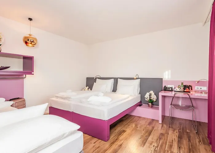 Plaza Messe Szálloda 3*